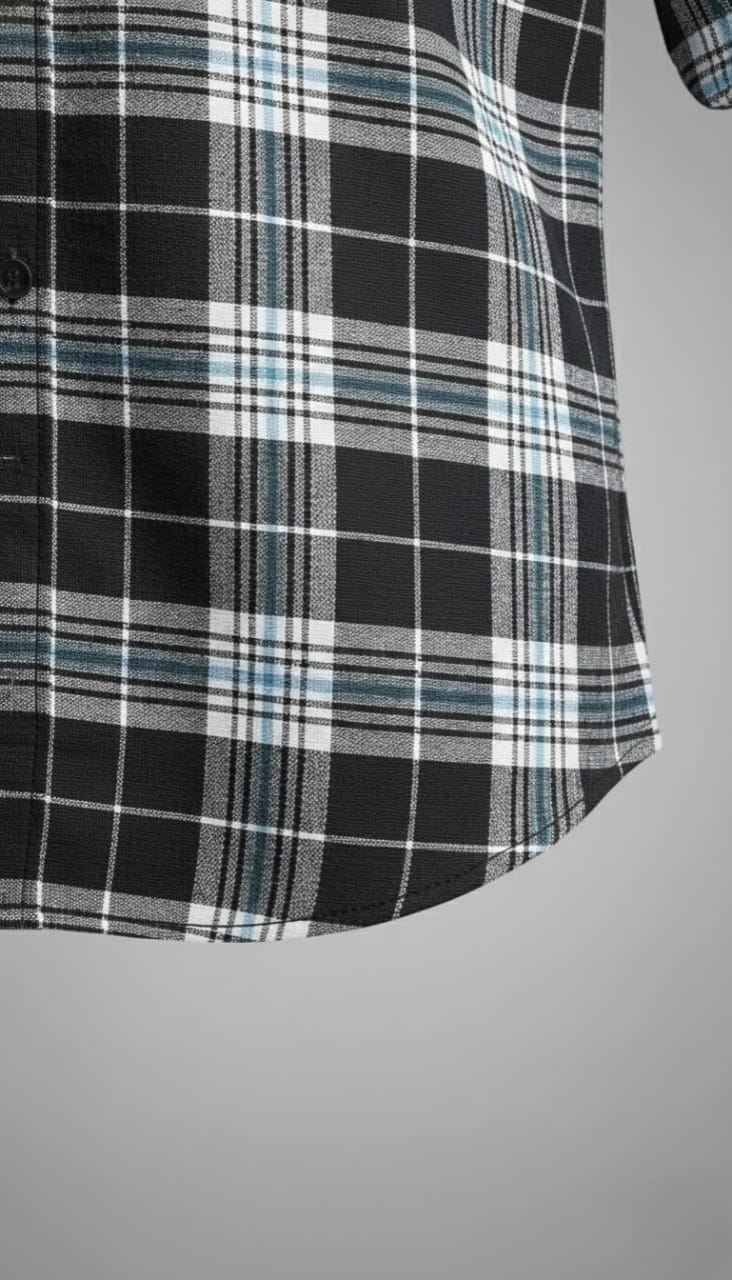 Men’s Blue & White Checkered Long-Sleeve Shirt